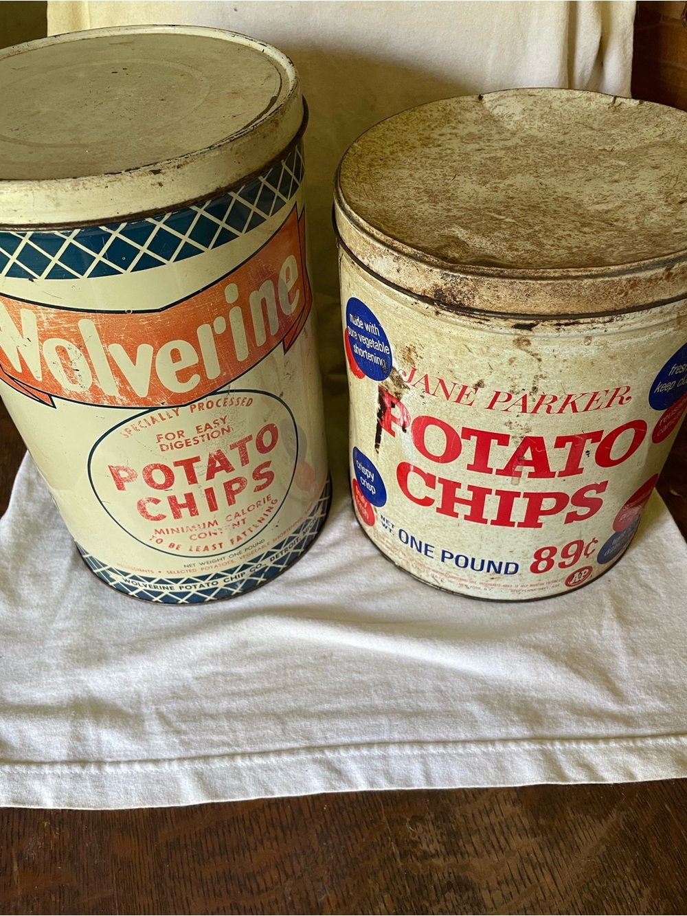 Wolverine Cream & Blue Vintage-Style Potato Chip Storage Tin